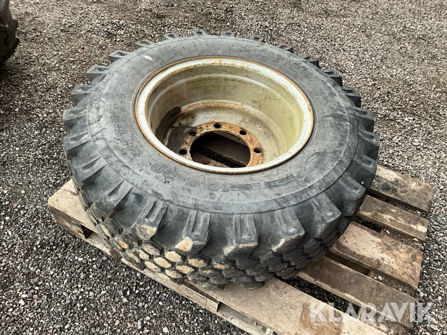 Entreprenaddäck Volvo L30B 12,5-20 1st