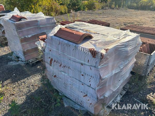 Tegelpannor Monier ca 700st