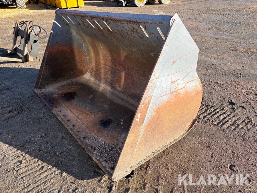 Skopa Volvo BM VME 92315