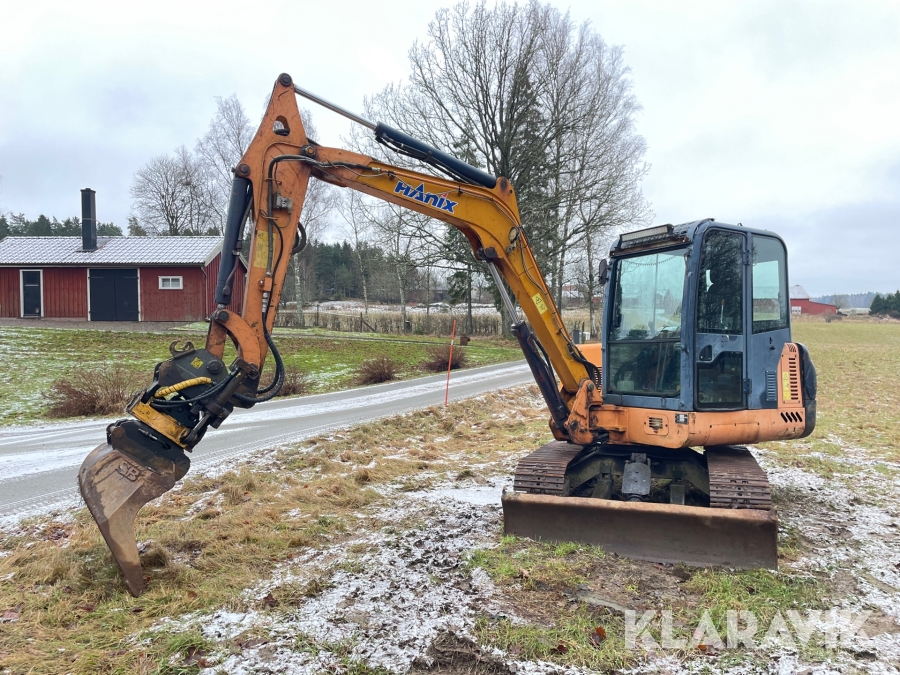 Grävmaskin Hanix H56C med tiltrotator och skopa