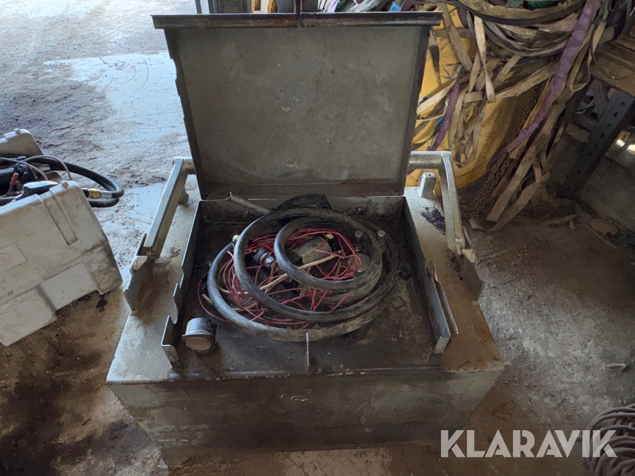 Bränsletank 300L Wikers 31A