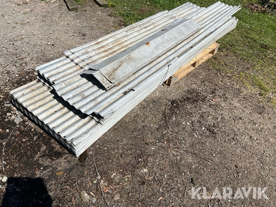 Aluminiumplåtar korrigerad, ca 100 st, ca 280 m2
