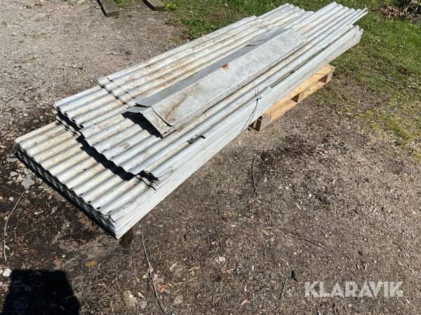 Aluminiumplåtar korrigerad, ca 100 st, ca 280 m2