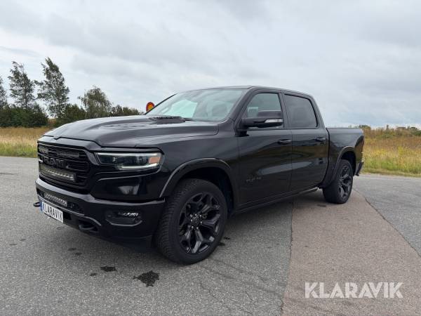 Pickup Dodge RAM 1500, V8 Limited night edition