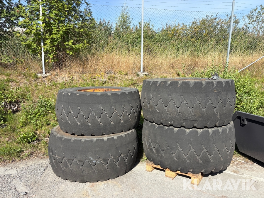 Entreprenaddäck Bridgestone 650/65R25