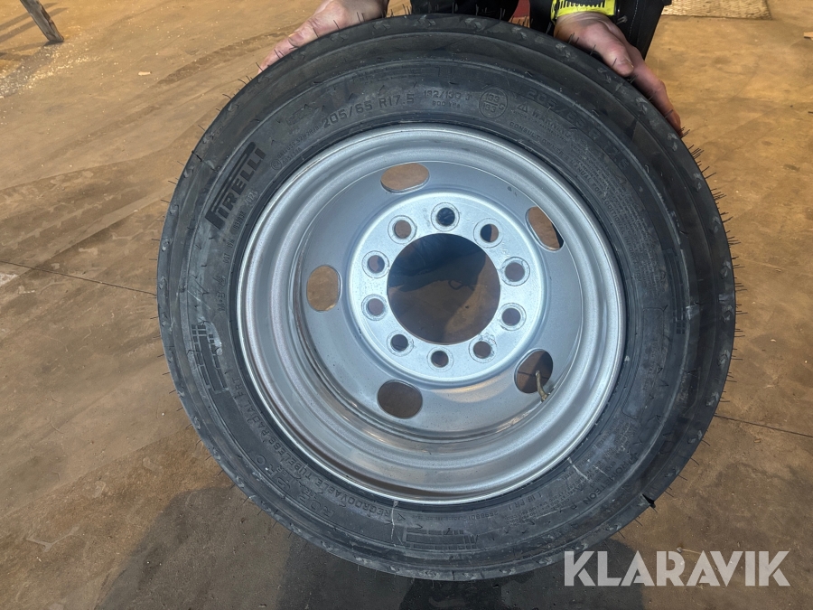 Lastbilsd ck Pirelli P02 PRO Osby Klaravik Auktioner lastbilsd-ck-pirelli-p02-pro-osby-klaravik-auktioner
