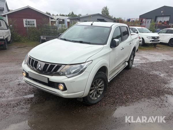 Pickup Mitsubishi L200 Dubbelhytt 4x4 Triton 2.4 DI-D