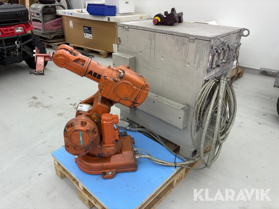 Robot med styrenhet ABB IRB 140 M2000 S4C+
