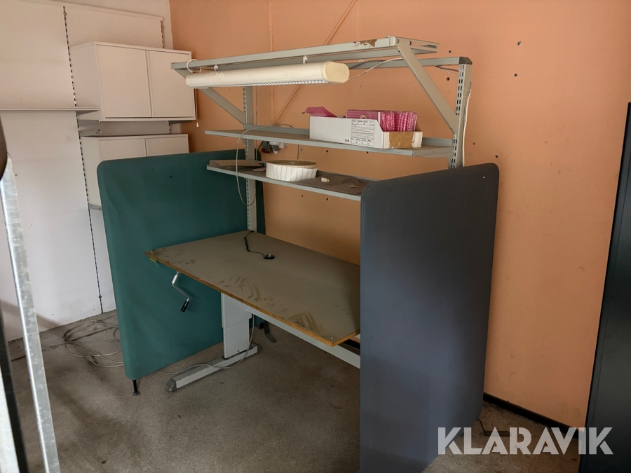 Arbetsstation med ESD skiva.