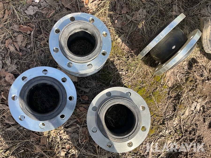 Gummimellandel DN100 BS4504 PN16 4 st