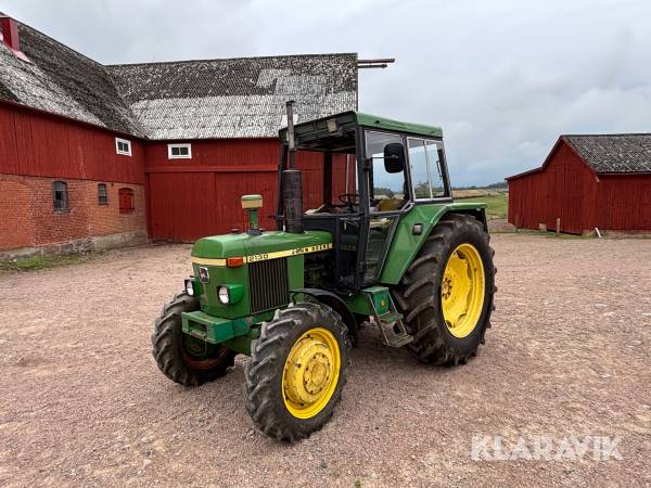 Traktor John Deere 2130