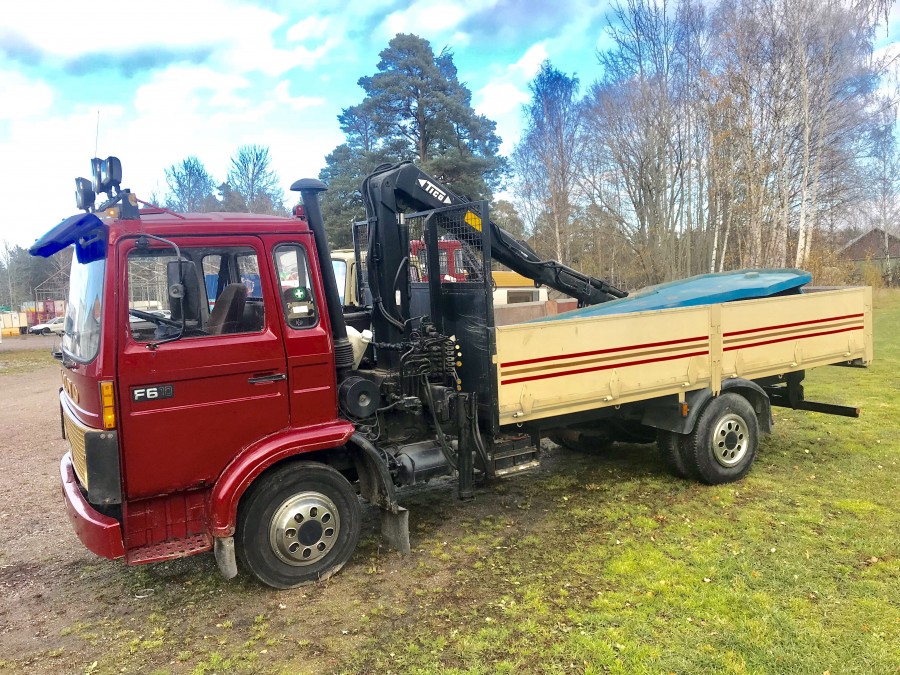 Kranbil Volvo F610 