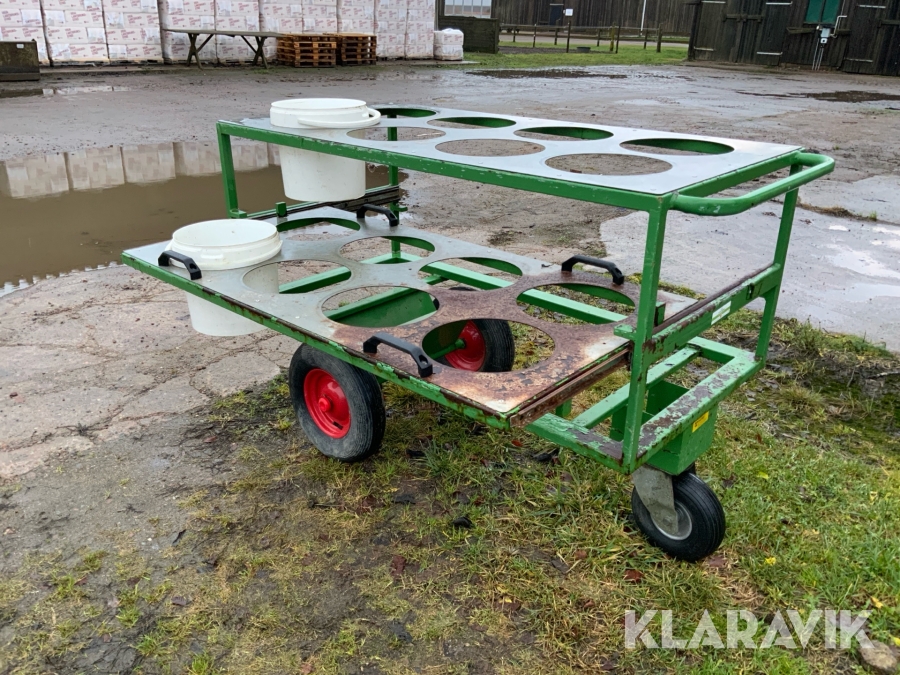 Utfodring för häst Myrby