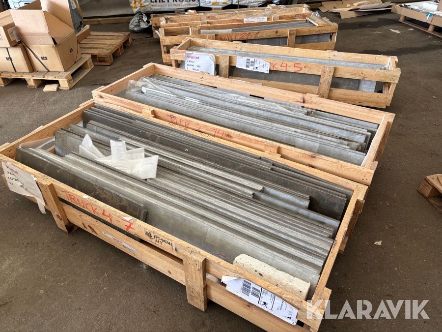 Parti med stenskivor ca 90st