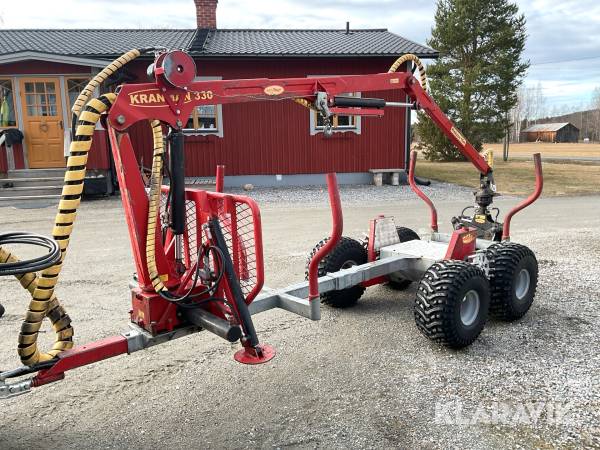 Skogsvagn Kranman T1800 4WD
