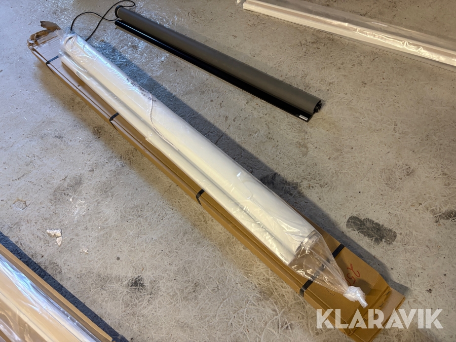 Mörkläggningsgardiner Hestra Dagny large modell 10 vit och svart