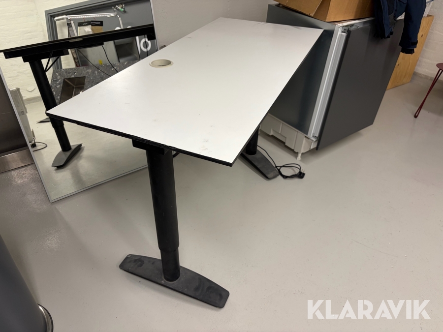Höj och Sänkbart Skrivbord