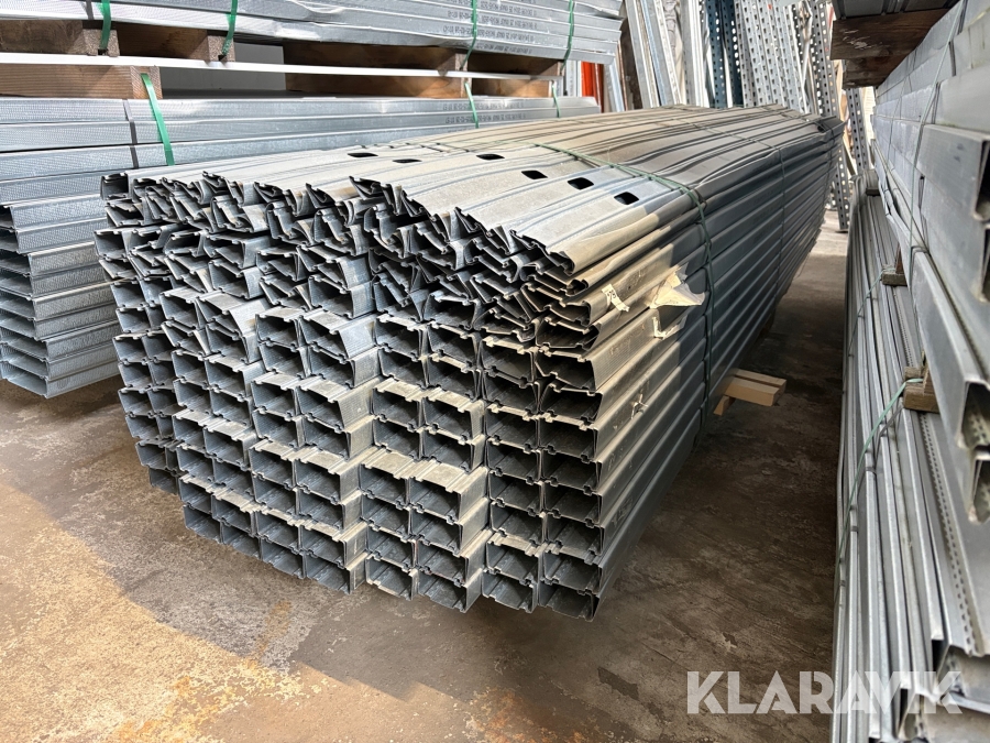 Stålreglar MR70 70x30x2630