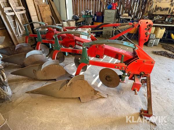 Plog Kverneland A 8 14” 4-skär, snabbkoppling, tiltbar