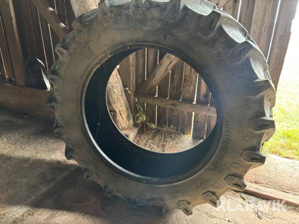 Traktordäck Pirelli 480/70R38 1st