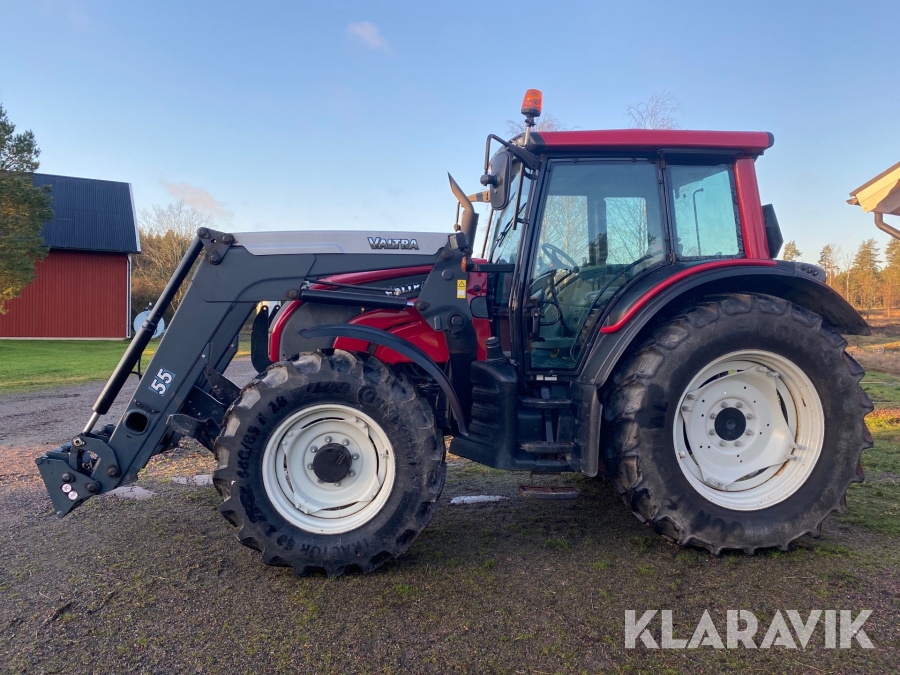 Traktor Valtra N111 med Lastare 