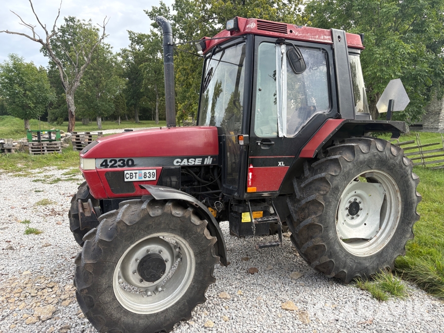 Traktor Case IH 4230 