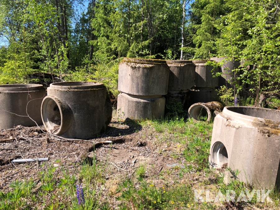 Betongbrunnar och rör 