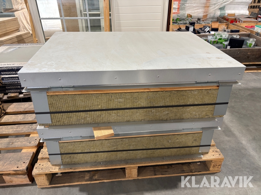 Isolerad taklucka/röklucka 2 st