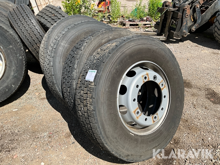 Lastbilsdäck Bridestone 315/70R22,5 4st