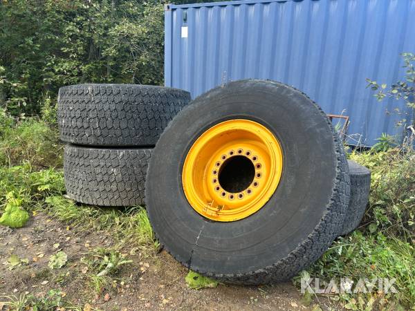 Entreprenaddäck med fälg Goodyear 600/65R25 L90H