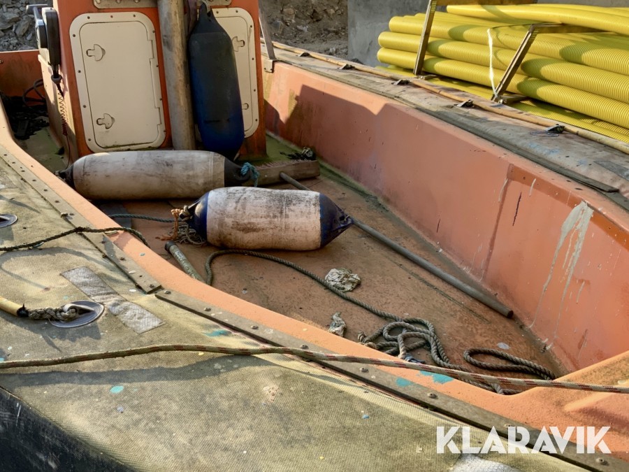 Räddningabåt Weedo 17 Solas Martime Partner AS med Johnson utombordare