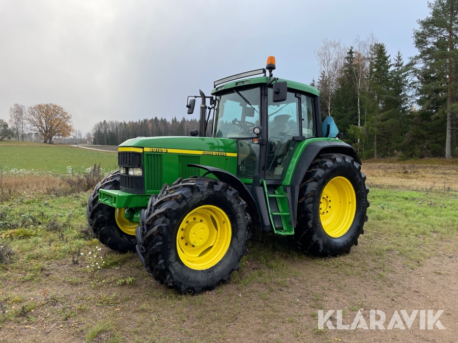 Traktor John Deere 6910 S