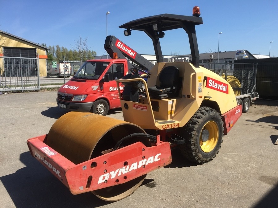 Vält