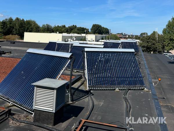 Värmesystem med solceller och ackumulatortankar