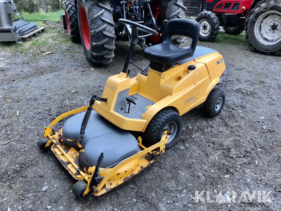 Åkgräsklippare Stiga Villa Master 