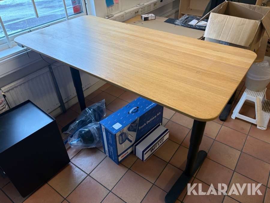 Skrivbord Elektriska 2st