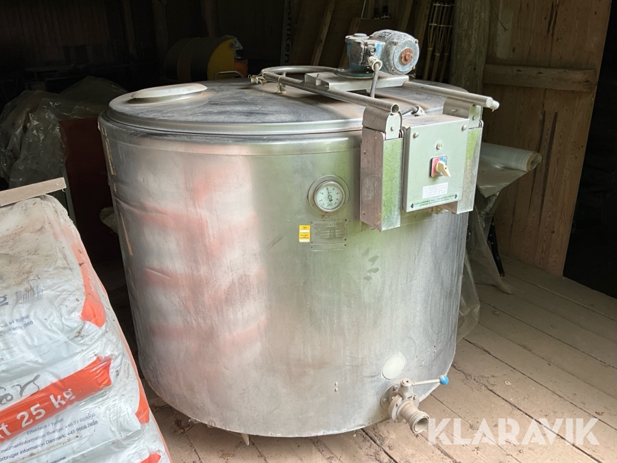 Mjölktank/Livsmedelstank Wedholms DF 813 AD 900L Rostfritt