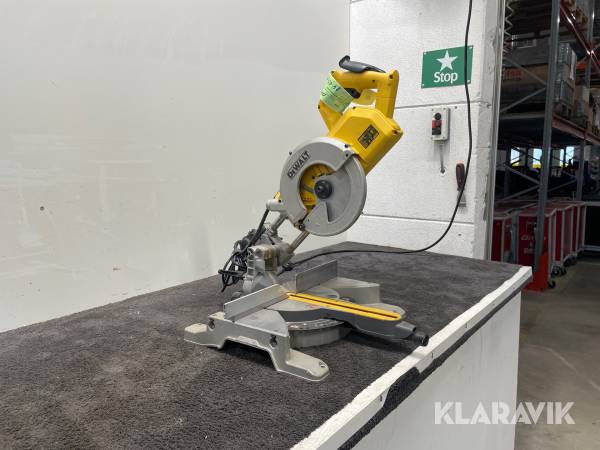 Kap&geringsåg Dewalt DW777-QS
