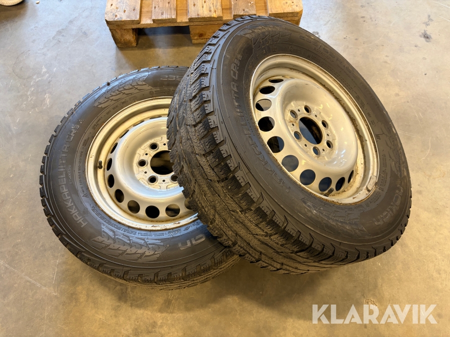 Vinterdäck med fälg Nokian Hakkapelitta CR3 235/65R16C  2 st
