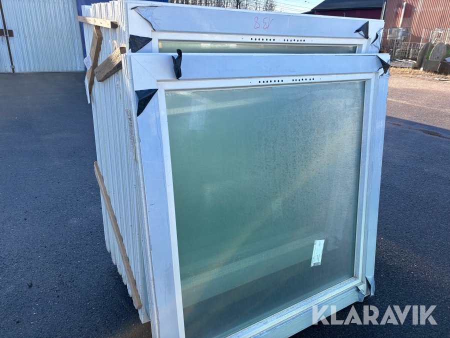 Fönster 14*14,5 8 st öppningsbart