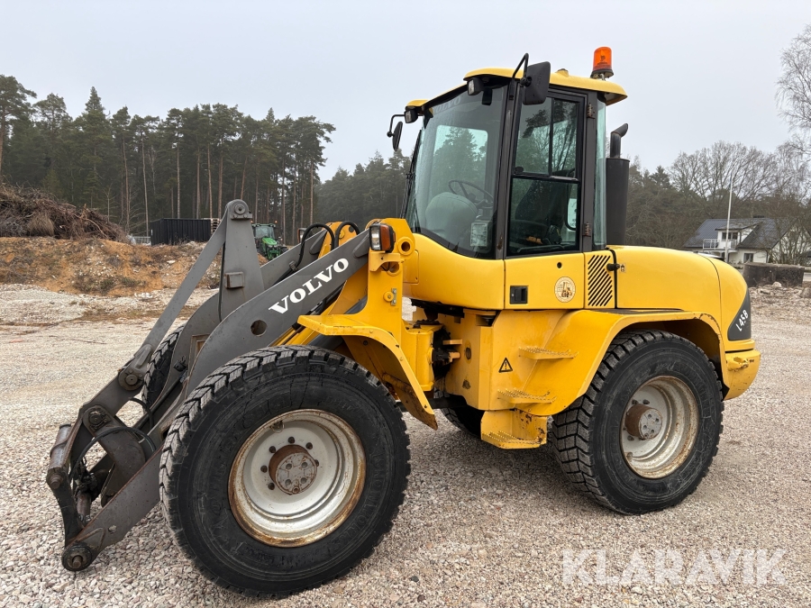 Hjullastare Volvo L45B med redskap