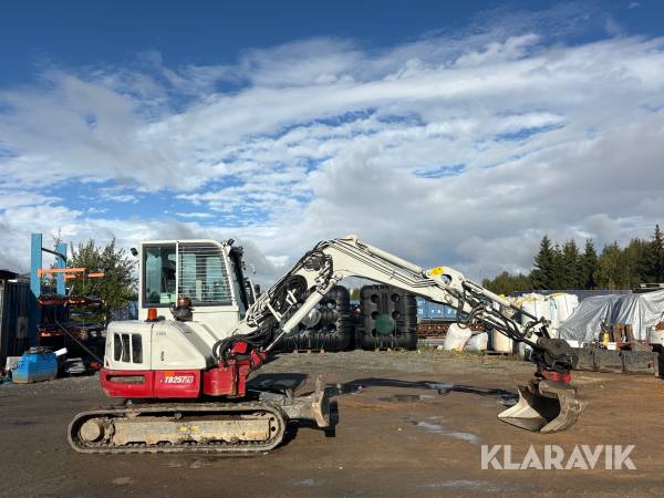 Grävmaskin Takeuchi TB257FR