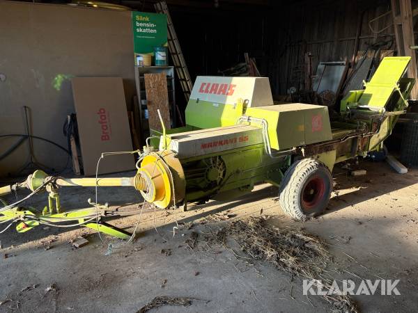 Småbalspress Claas Markant 55 med balkastare