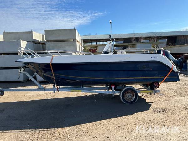 Båt Uttern 5602 med mercury 90hk