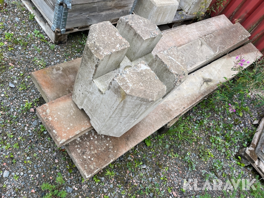 Stenplattor och fundament