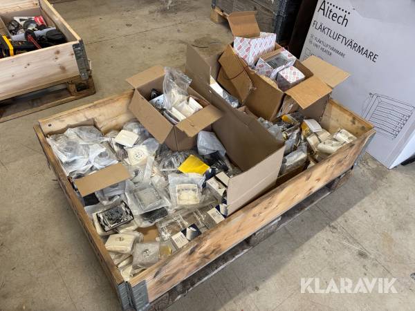 Diverse elbrytare & uttag