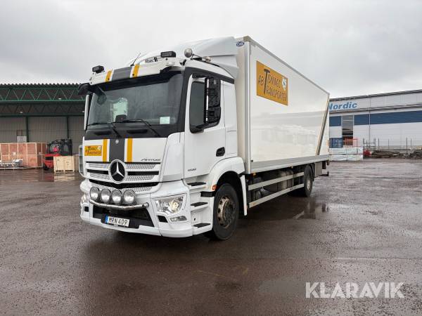 Lastbil Mercedes-Benz Antos 1832