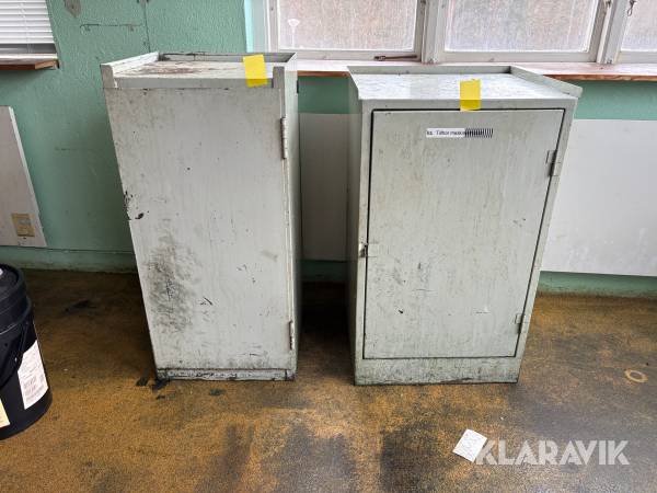 Plåtskåp 2st