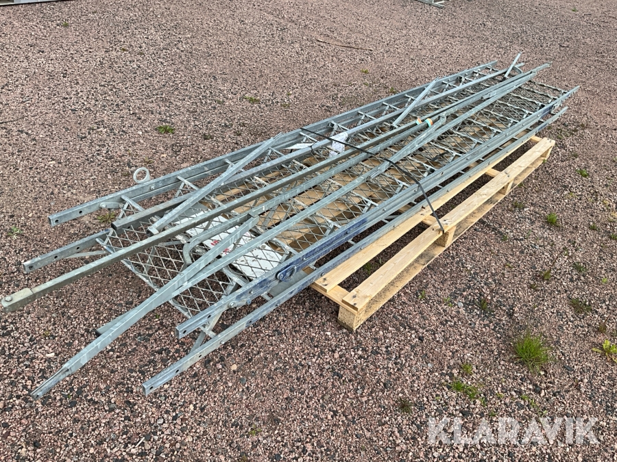 Byggtrappa med räcke Horisont HP1000