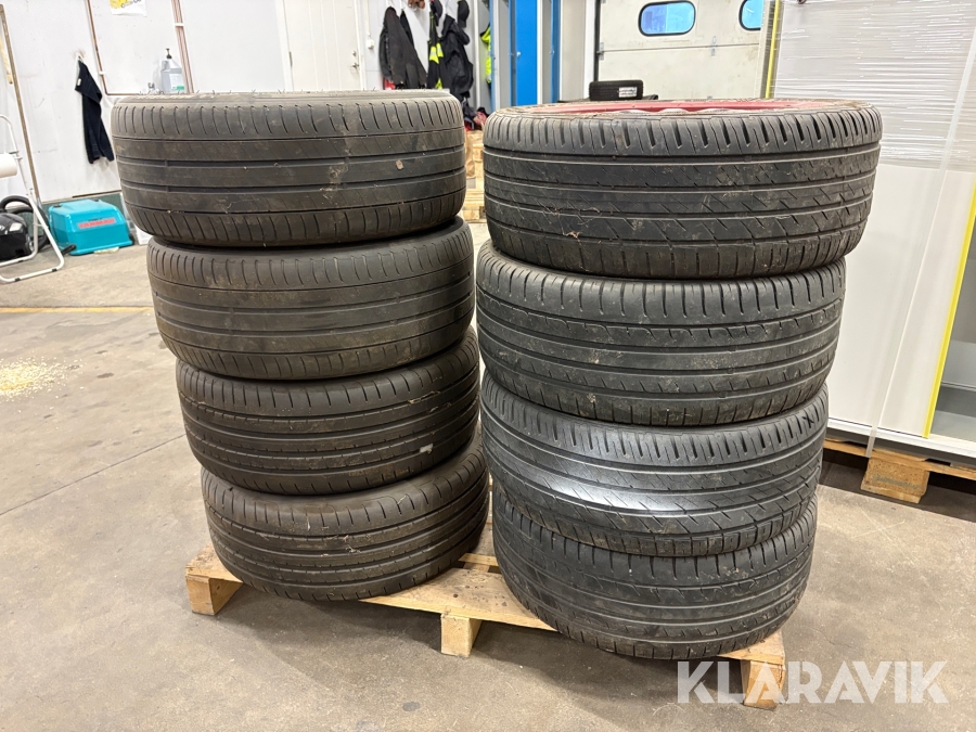 Däck och fälg 235/40R18 + 225/45R17 8st